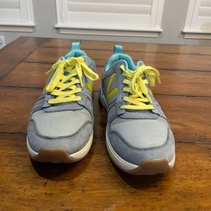 Vionic with Orthaheel Rechelle